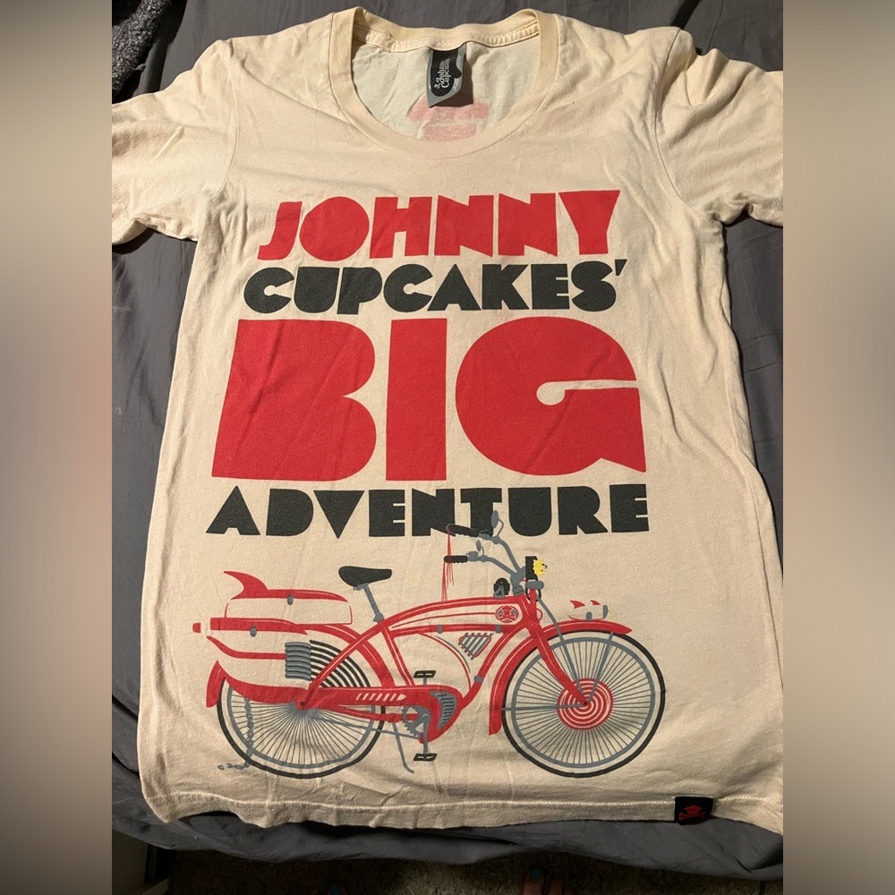 *RARE* Johnny Cupcakes Johnny’s Big Adventure Women’s L